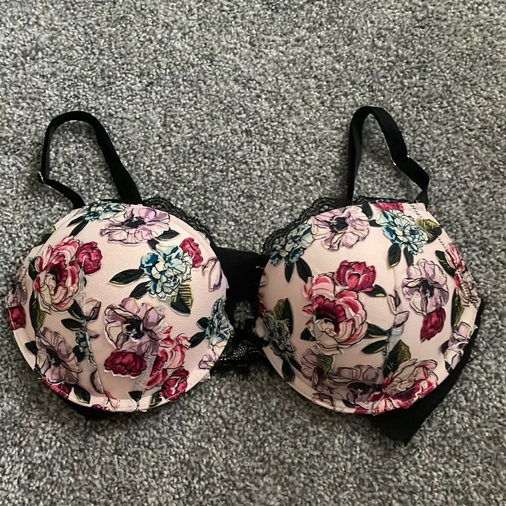 Floral Victoria Secret Push-Up bra